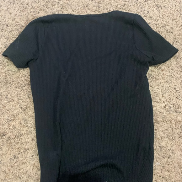 short sleeve top - Picture 3 of 3